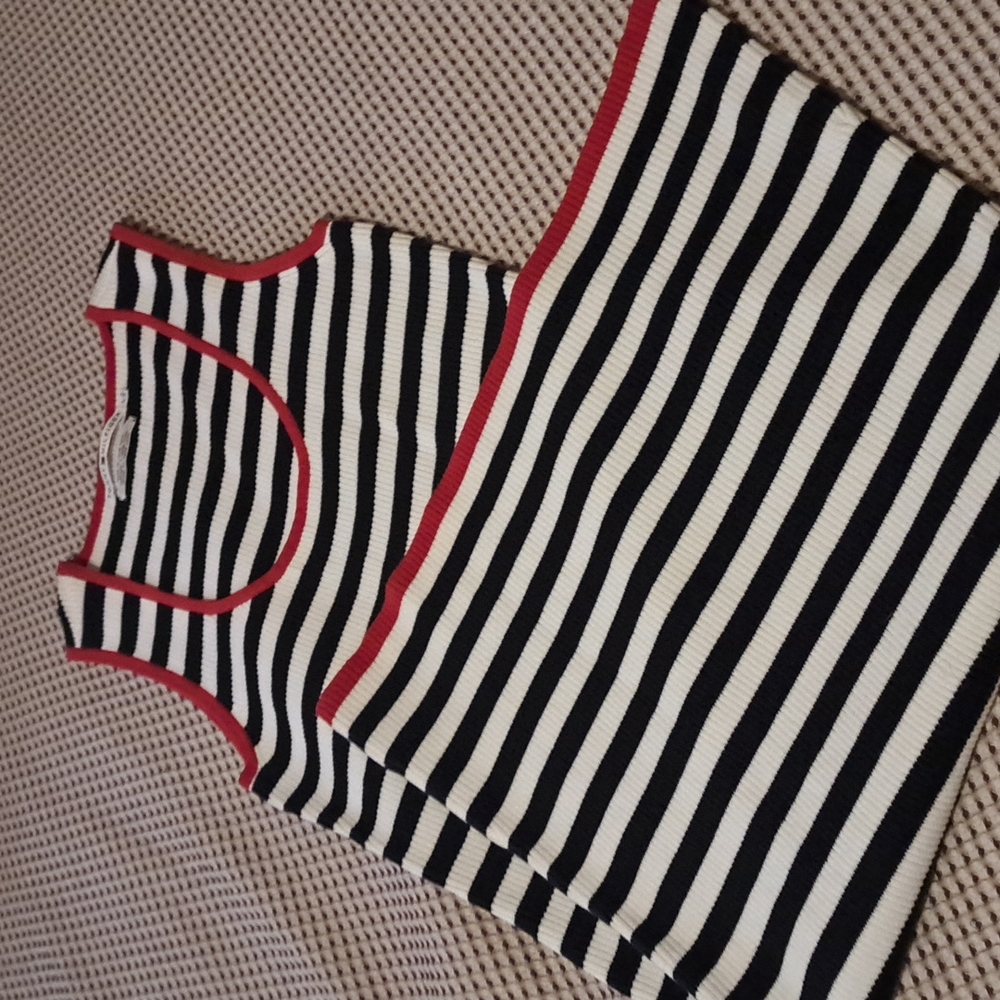 TOMMY HILFIGER LARGE SHORT SLEEVE STRETCHY SWEATER DRESS